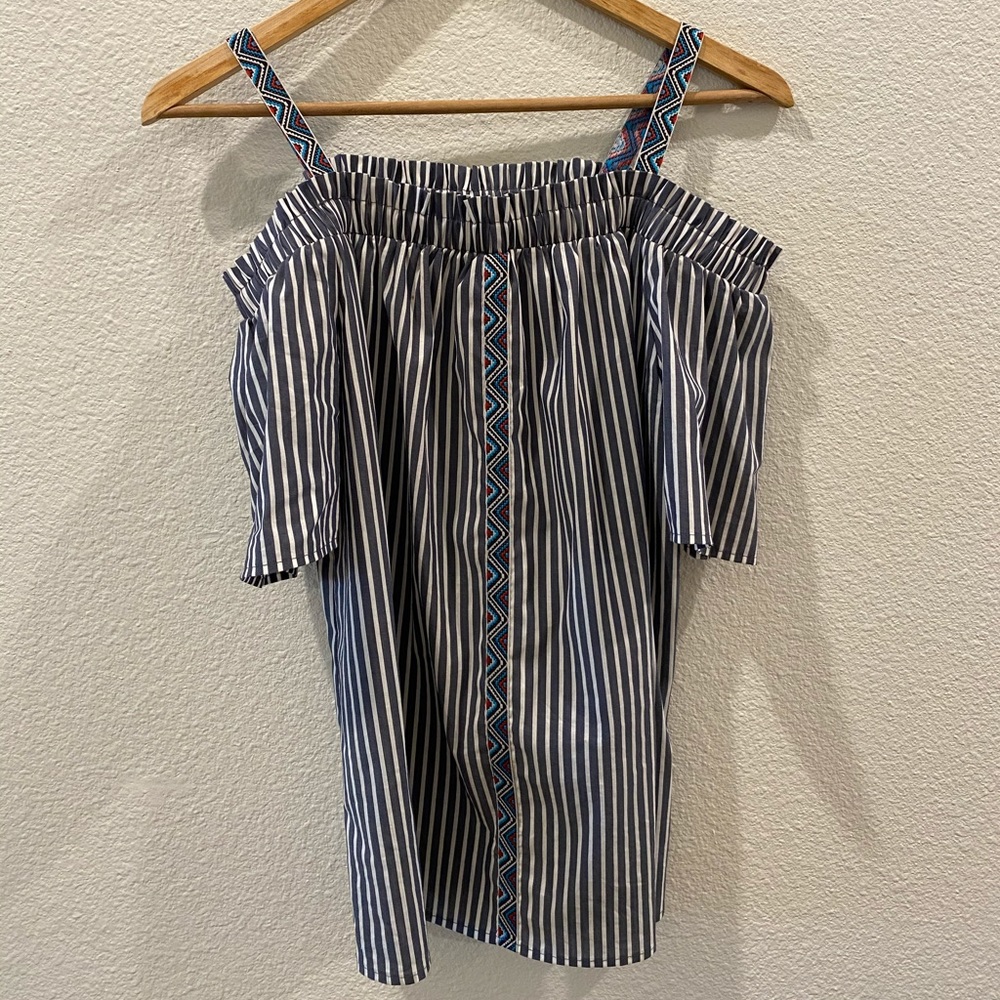 I.N. San Francisco Off Shoulder Top